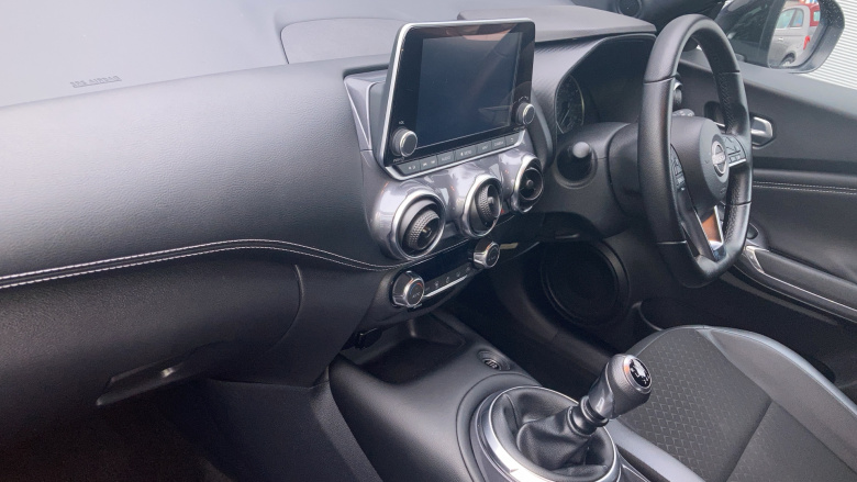 Nissan Juke 1.0 DiG-T 114 N-Connecta 5dr Petrol Hatchback